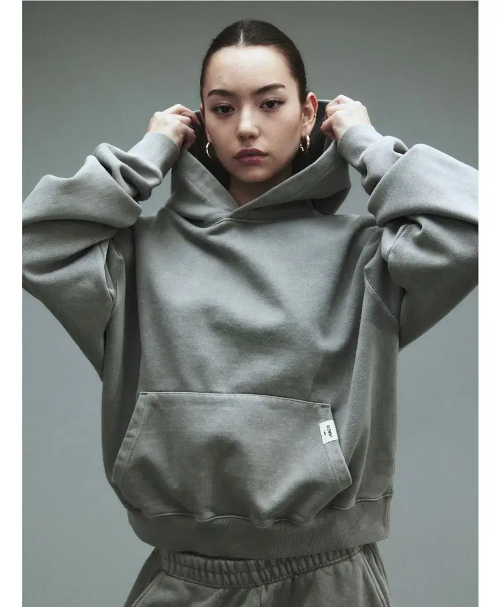 글로니 G CLASSIC WASHED BOXY HOODIE GRAY